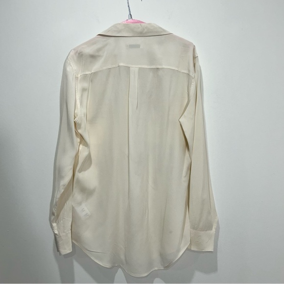 EQUIPMENT FEMME 100% Silk Long Sleeve Blouse with Pockets in Women's Size Medium - Picture 3 of 6